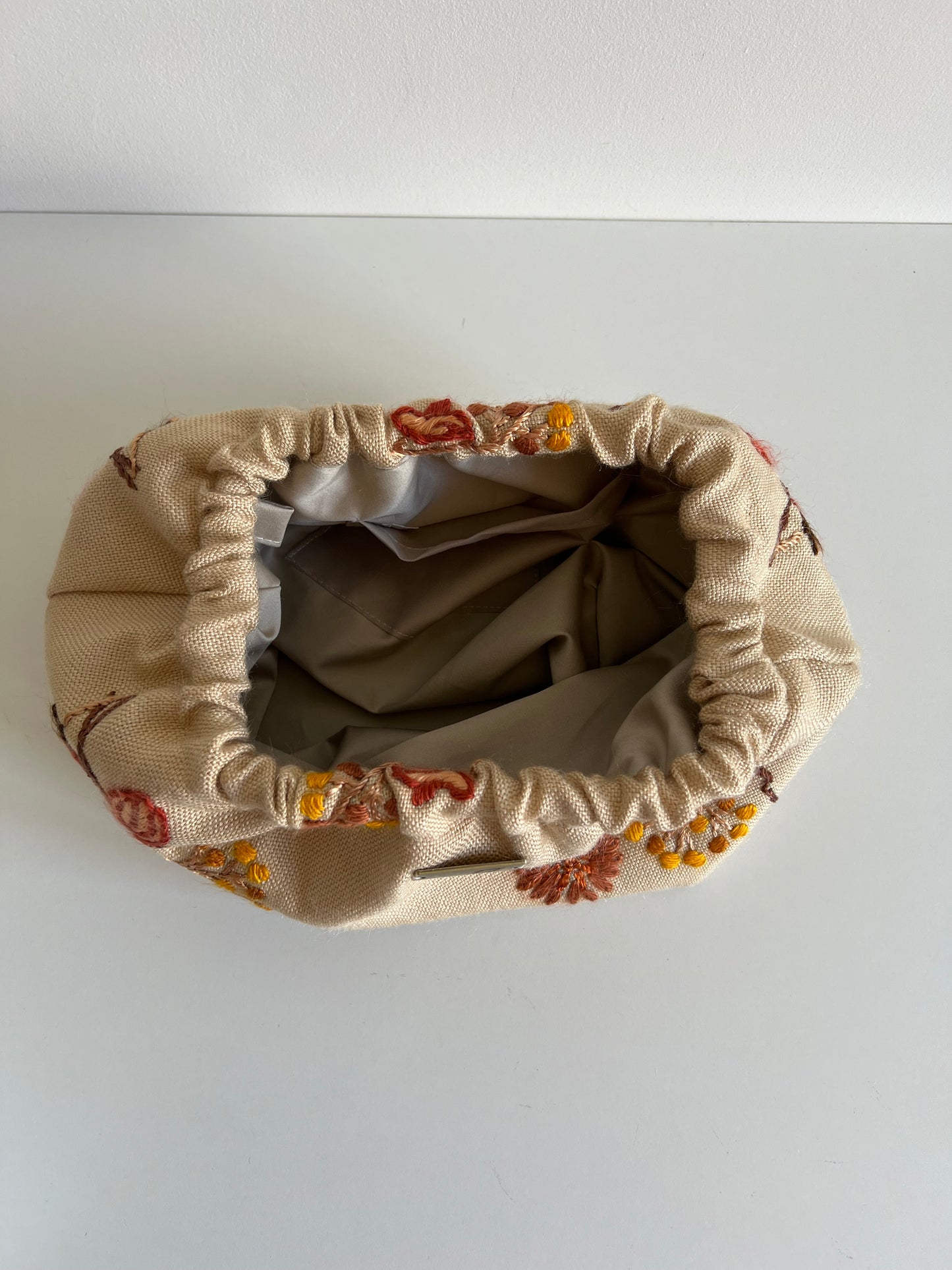 Gloria (19 cm)