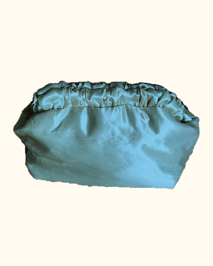 Satinée Pouch