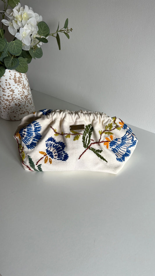 Clio (19 cm)